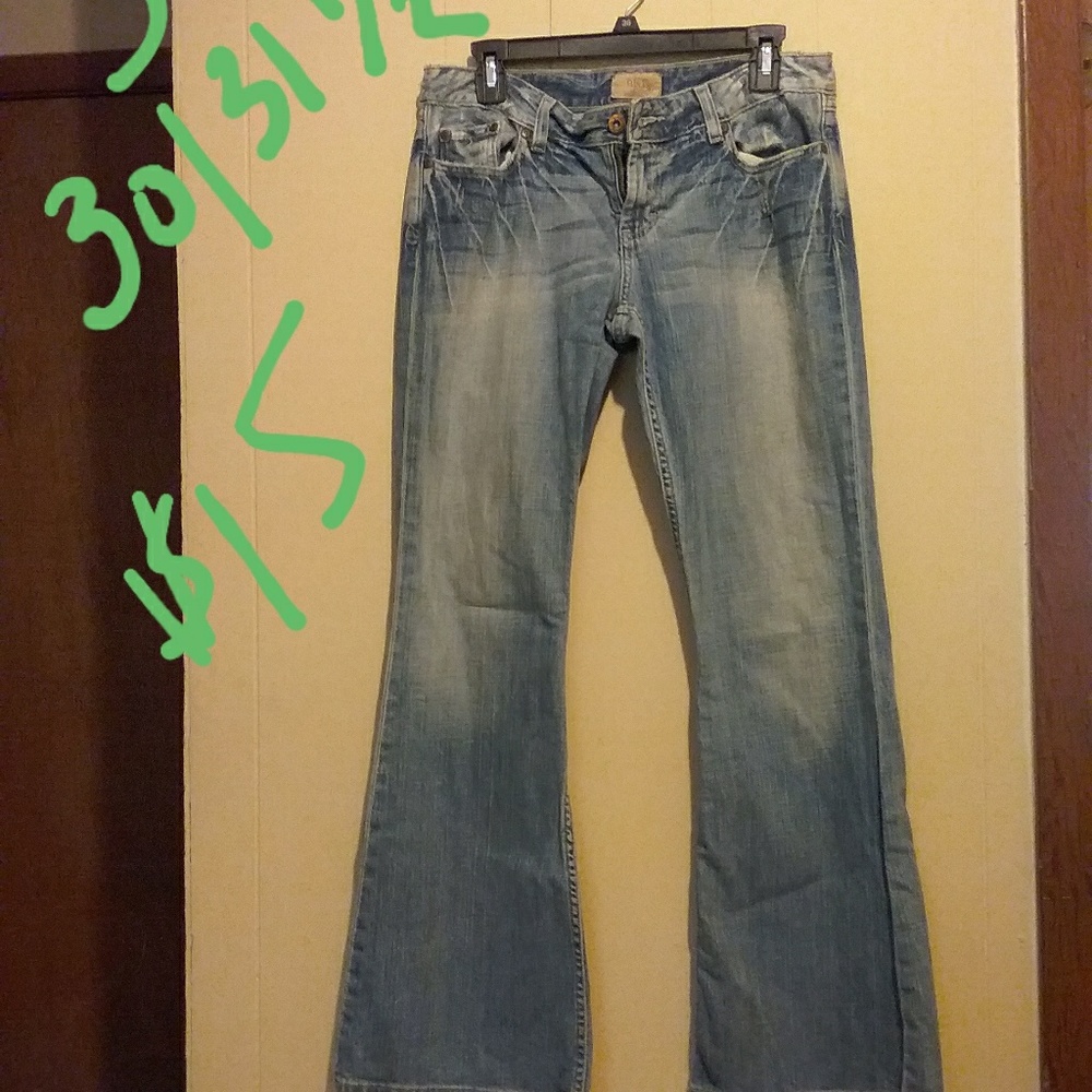 Jeans